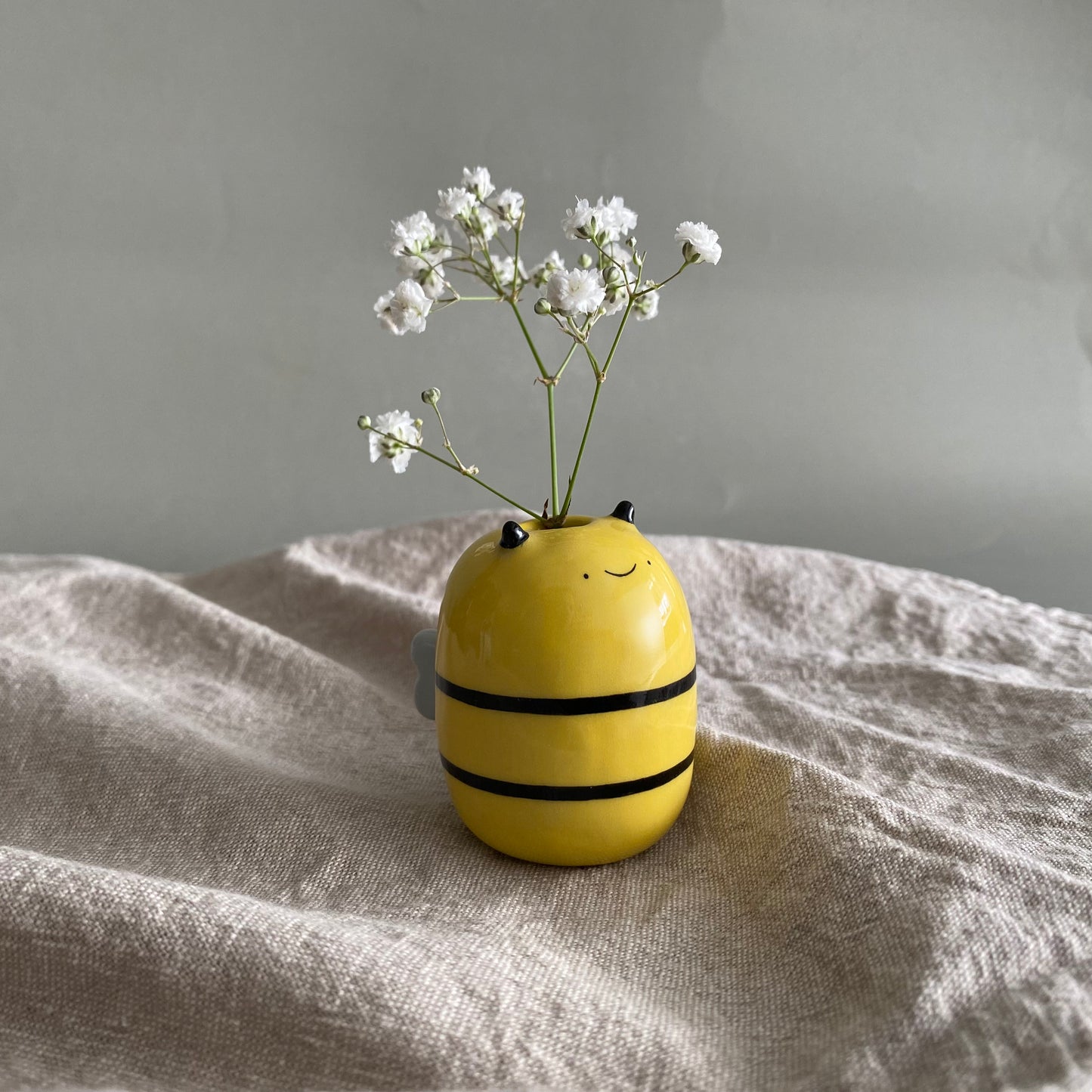 Mumble Bee Tiny Vase