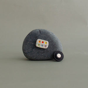 Tiny Palette Magnetic Brooch
